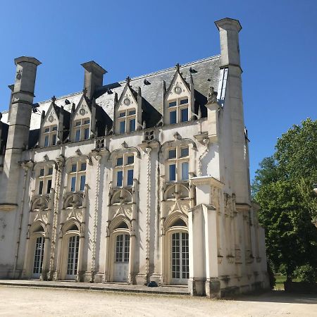Maison Avec Vue Sur Le Chateau Orléans Kültér fotó