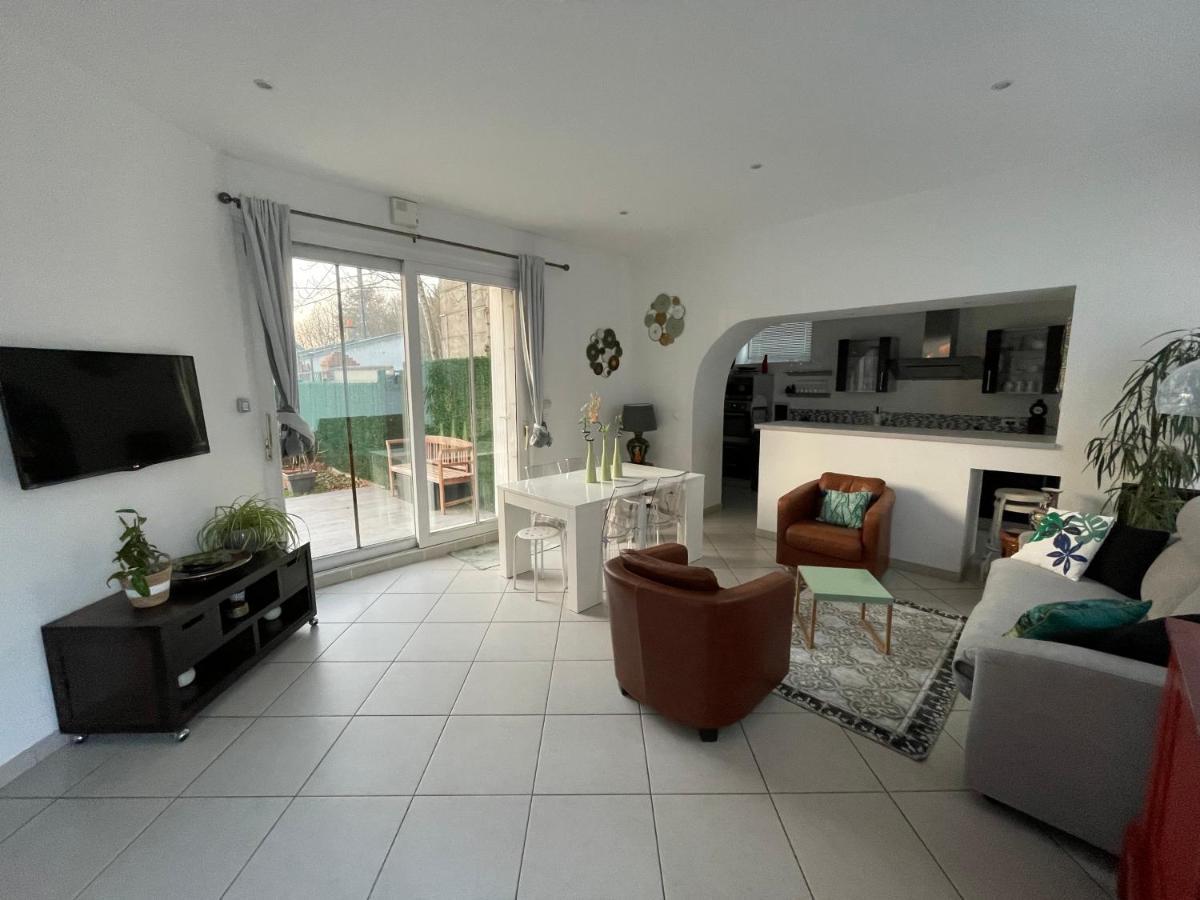 Maison Avec Vue Sur Le Chateau Orléans Kültér fotó